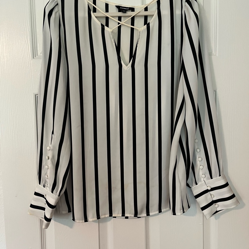 Express Criss-Cross Chiffon Blouse (Large)